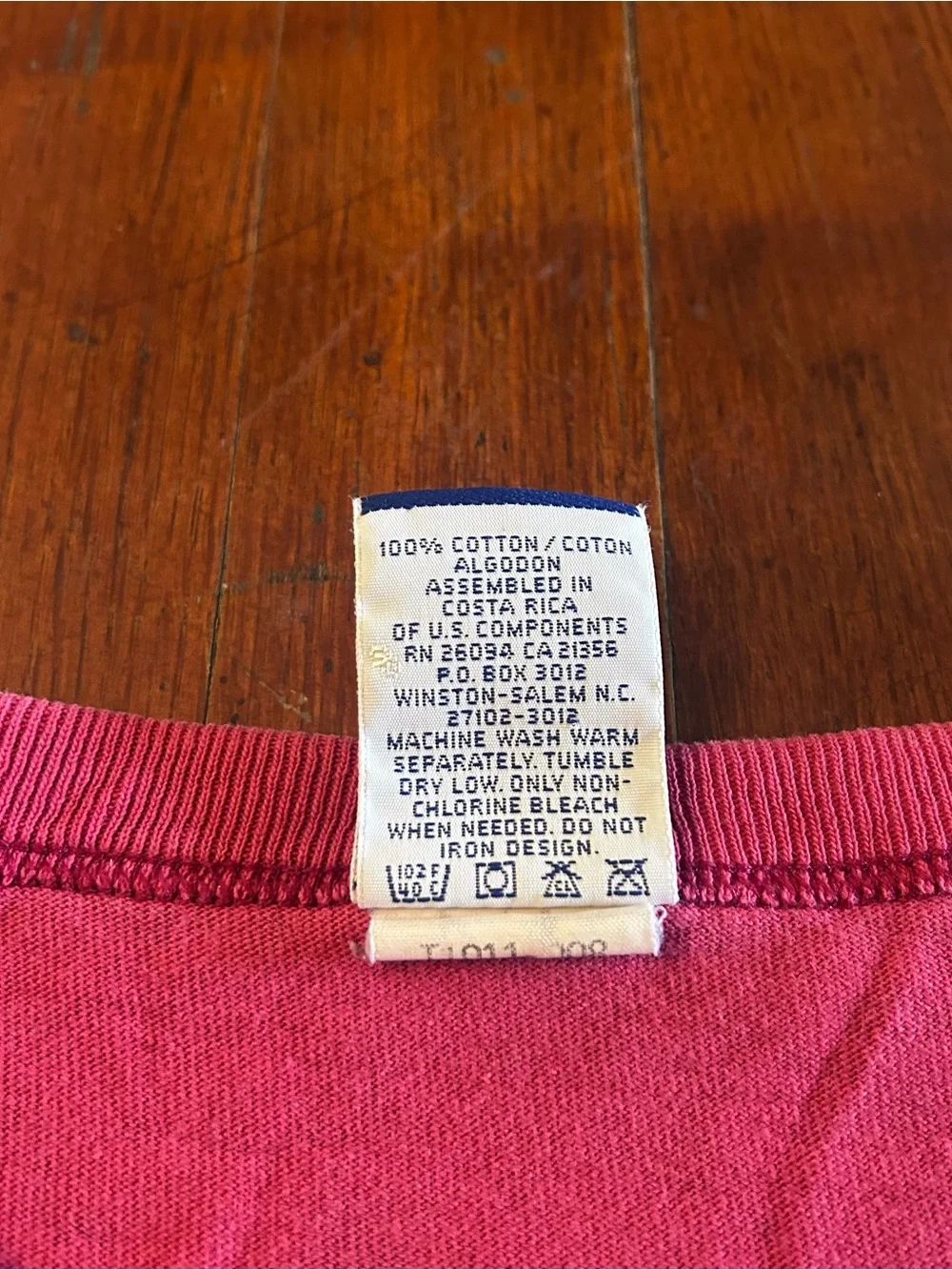 Vintage ‘90s Champion Essential Spellout Faded Red Cotton Crewneck T-shirt XL - Picture 9 of 9